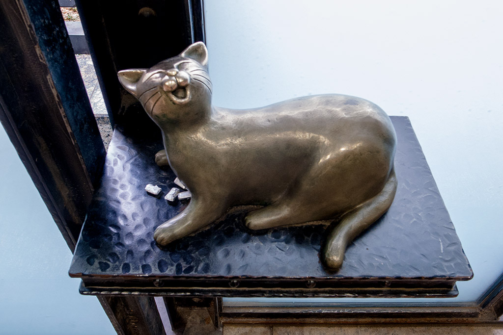 http://at-art.jp/wp-content/uploads/2015/12/kawasaki_cat2.jpg http://at-art.jp/wp-content/uploads/2015/12/kawasaki_cat2.jpg