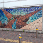 東雲駅前壁画