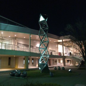 舞浜駅時計塔